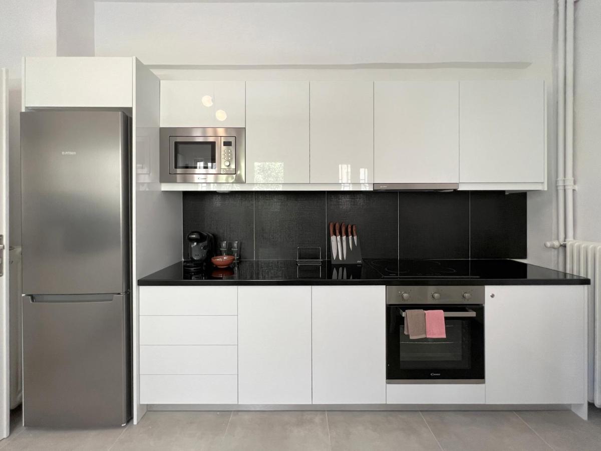 Mouson Modern 80Sqm Apt Next To Edem Beach Daire Atina Dış mekan fotoğraf
